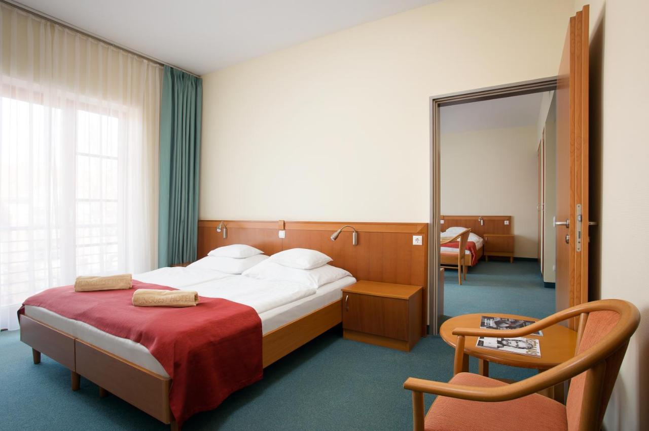 Hunguest Hotel Aqua Sol Hajduszoboszlo Exterior photo