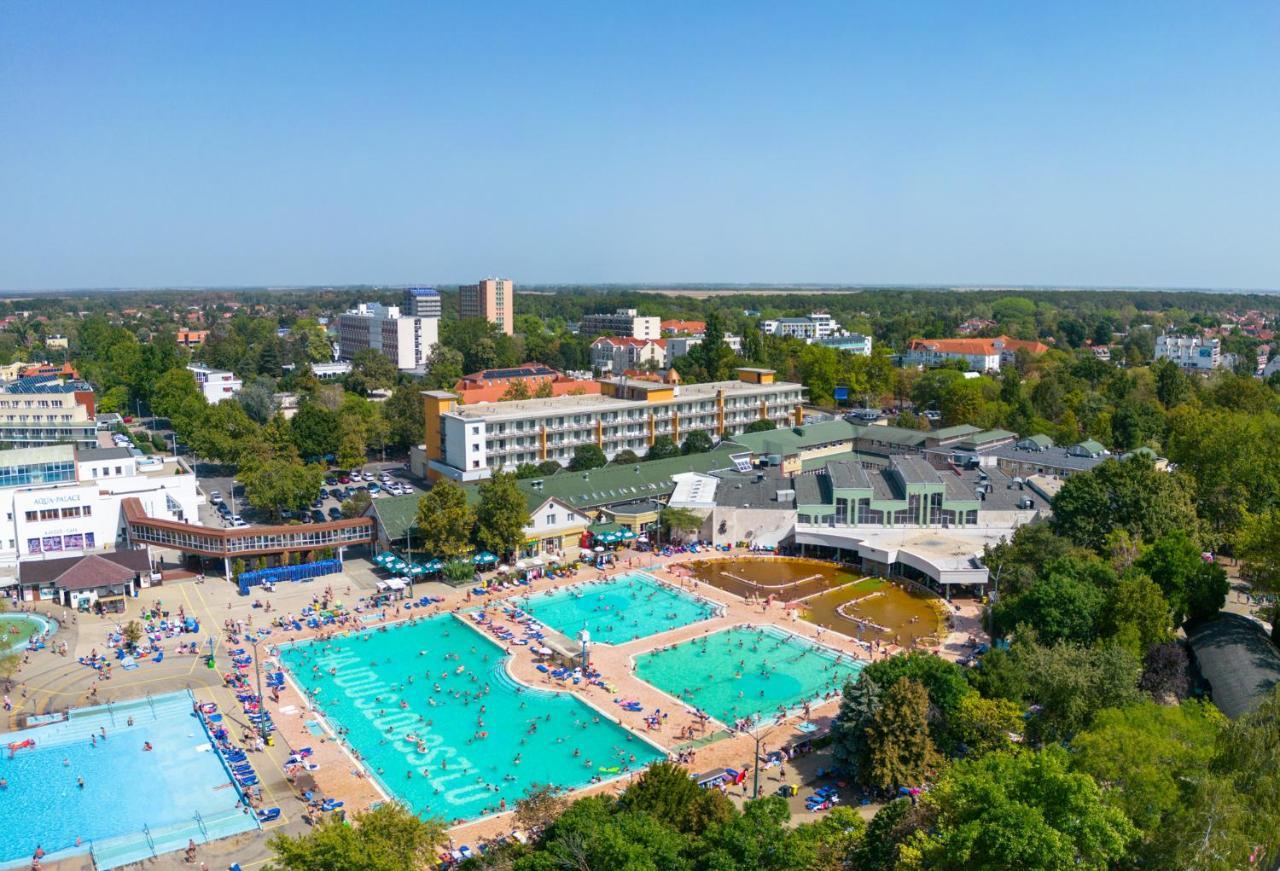 Hunguest Hotel Aqua Sol Hajduszoboszlo Exterior photo