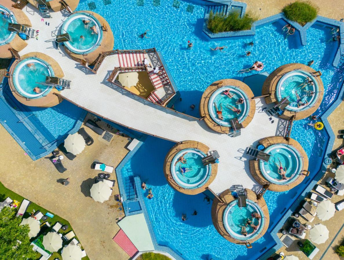 Hunguest Hotel Aqua Sol Hajduszoboszlo Exterior photo