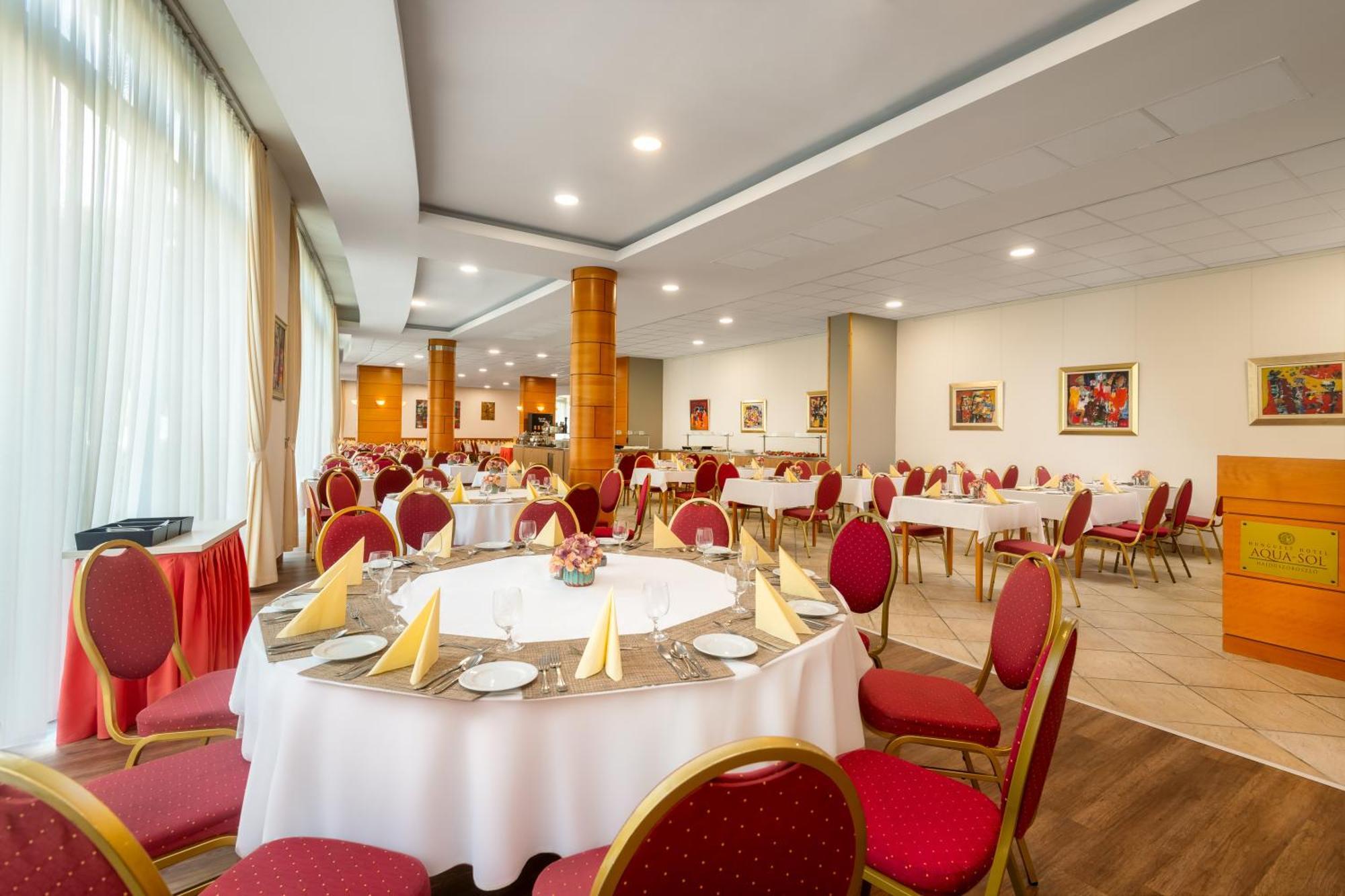 Hunguest Hotel Aqua Sol Hajduszoboszlo Exterior photo