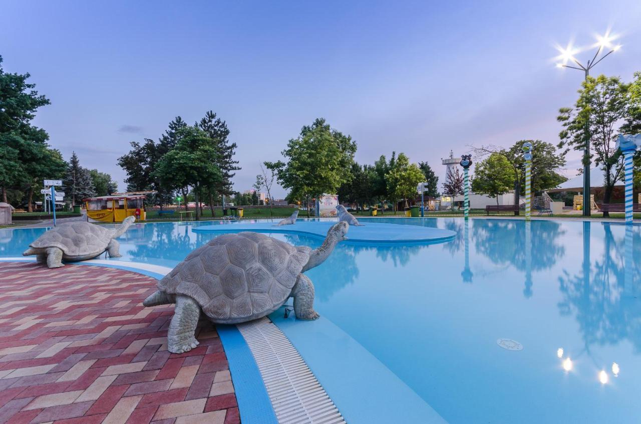 Hunguest Hotel Aqua Sol Hajduszoboszlo Exterior photo